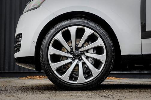 2026 Land Rover Range Rover P400 SE