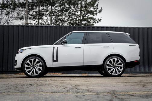 2026 Land Rover Range Rover P400 SE