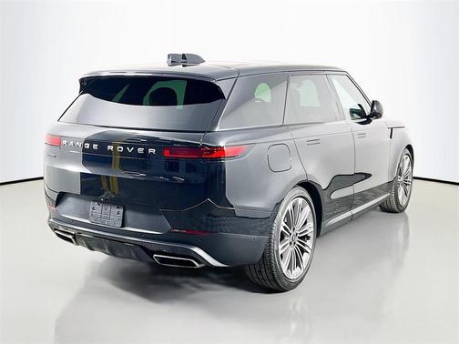 2024 Land Rover Range Rover Sport SE