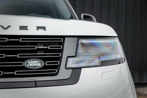 2025 Land Rover Range Rover P530 SE