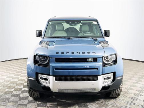 2024 Land Rover Defender P300