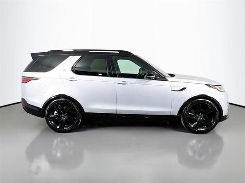 2024 Land Rover Discovery P360 Dynamic SE