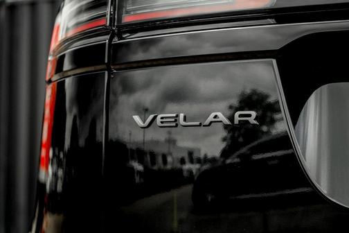 2026 Land Rover Range Rover Velar P400 Dynamic SE