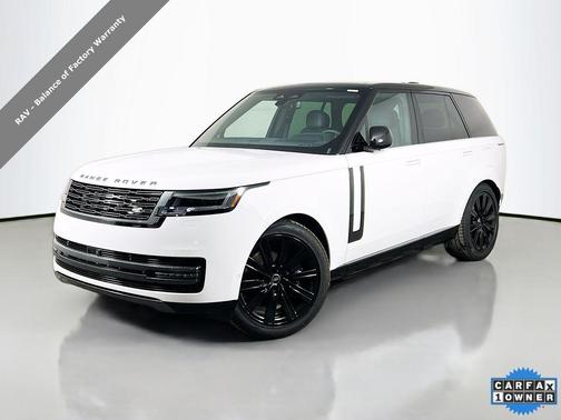 2025 Land Rover Range Rover P550e SE
