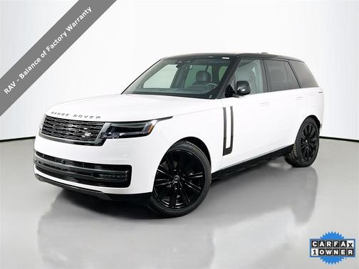 2025 Land Rover Range Rover P550e SE