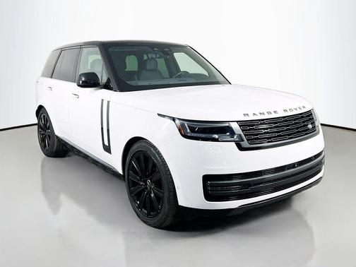 2025 Land Rover Range Rover P550e SE