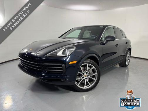 Moonlight Blue Metallic 2022 Porsche Cayenne