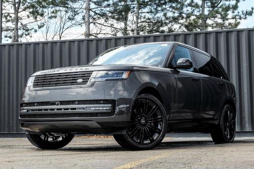 2025 Land Rover Range Rover P530 SE 7 Seat