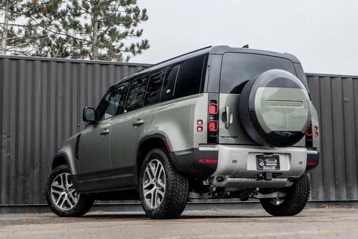 2024 Land Rover Defender P400 S