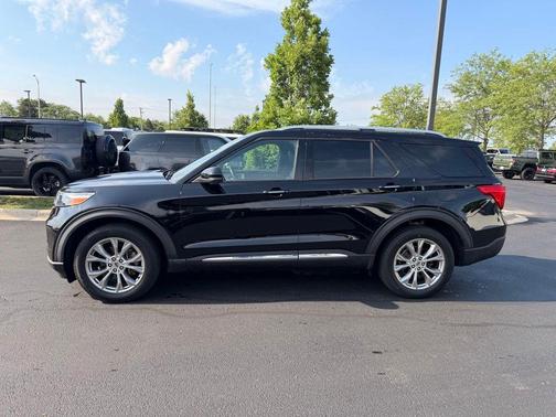 Black Metallic 2020 Ford Explorer Limited