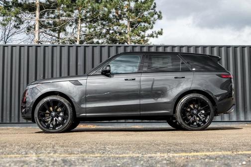 2025 Land Rover Range Rover Sport P360 SE