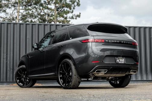 2025 Land Rover Range Rover Sport P360 SE