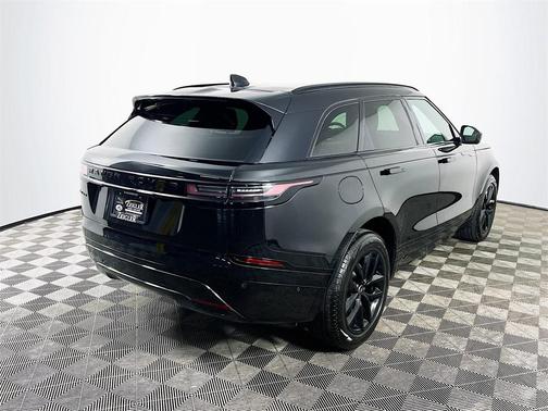 2025 Land Rover Range Rover Velar P250 Dynamic SE