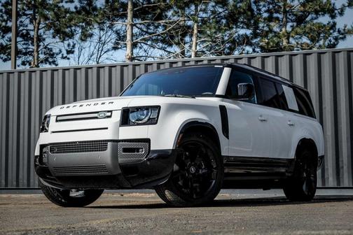 2025 Land Rover Defender P500 V8