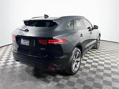 2018 Jaguar F-PACE 25t R-Sport