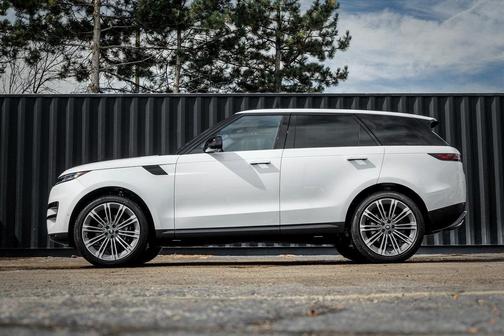 2025 Land Rover Range Rover Sport P360 SE