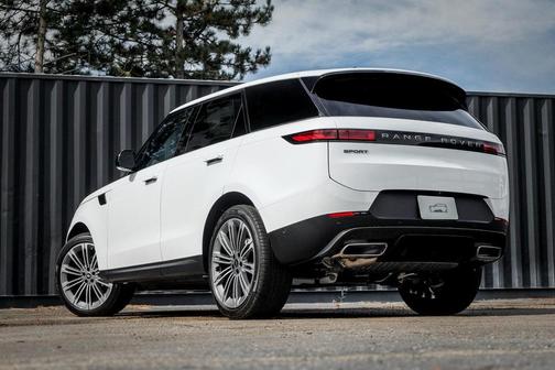 2025 Land Rover Range Rover Sport P360 SE