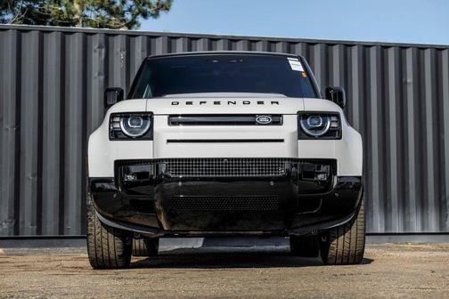 Borasco Grey 2026 Land Rover Defender P400 X-Dynamic SE