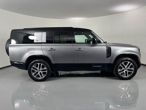 2023 Land Rover Defender S