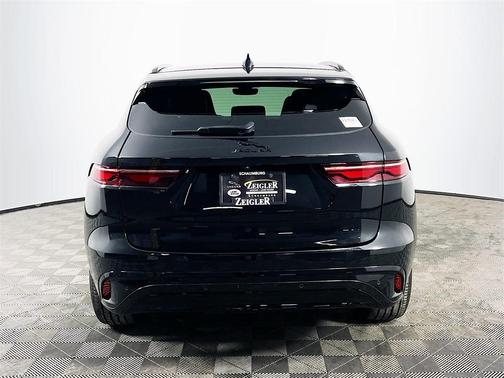 2024 Jaguar F-PACE P250 R-Dynamic S