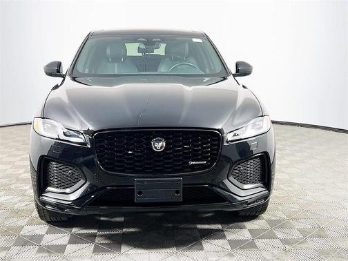 2025 Jaguar F-PACE P250 R-Dynamic S
