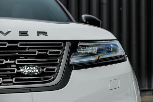2026 Land Rover Range Rover Velar P250 Dynamic SE