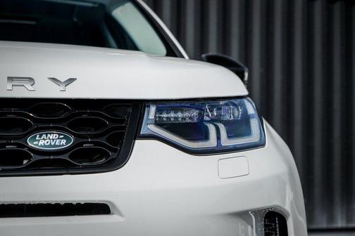 Fuji White 2025 Land Rover Discovery Sport S
