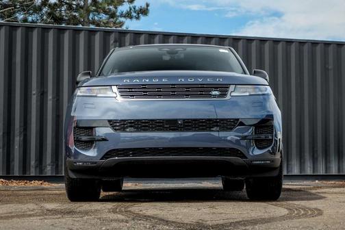 2025 Land Rover Range Rover Sport P360 SE
