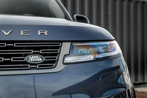 2025 Land Rover Range Rover Sport P360 SE