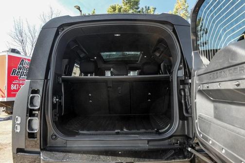 2025 Land Rover Defender P525 V8