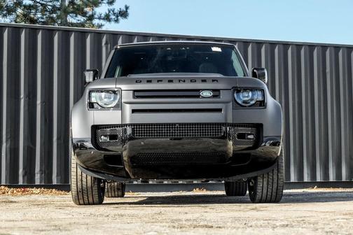 2025 Land Rover Defender P525 V8
