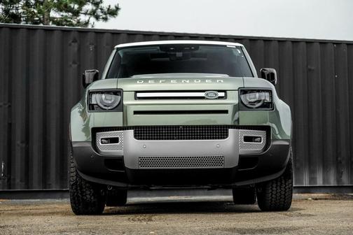 2025 Land Rover Defender P300 S
