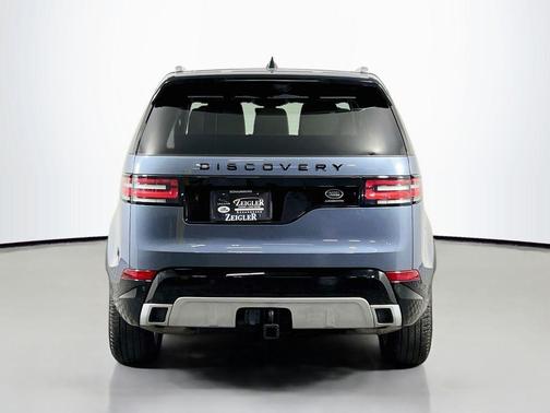 Byron Blue 2020 Land Rover Discovery Landmark