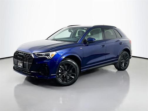 2023 Audi Q3 45 S line Premium