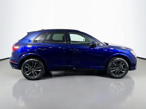2023 Audi Q3 45 S line Premium