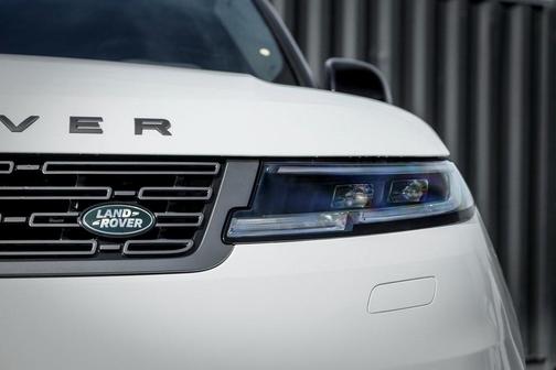 2025 Land Rover Range Rover Sport P360 SE