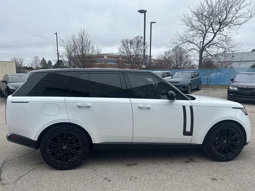 Ostuni Pearl White 2023 Land Rover Range Rover P400 SE