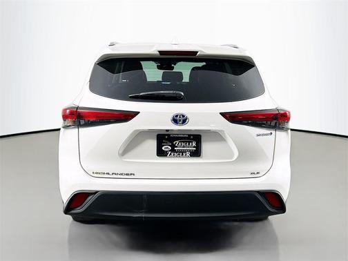 2021 Toyota Highlander Hybrid XLE