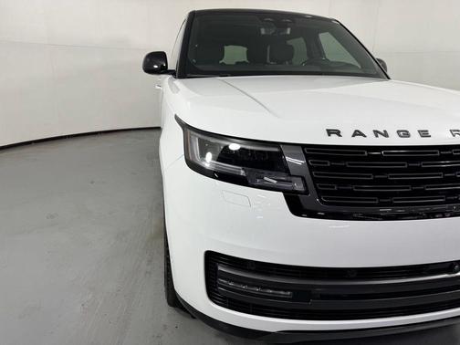 Fuji White 2024 Land Rover Range Rover AUTOBIOGRAPHY