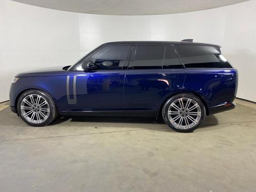 2023 Land Rover Range Rover P530 SE