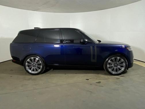 2023 Land Rover Range Rover P530 SE