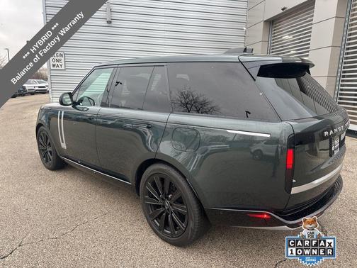 2025 Land Rover Range Rover P550e Autobiography