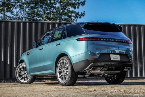 2026 Land Rover Range Rover Sport SE