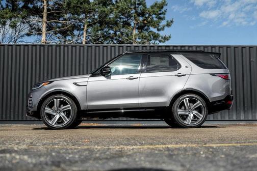2025 Land Rover Discovery P360 Metropolitan Edition