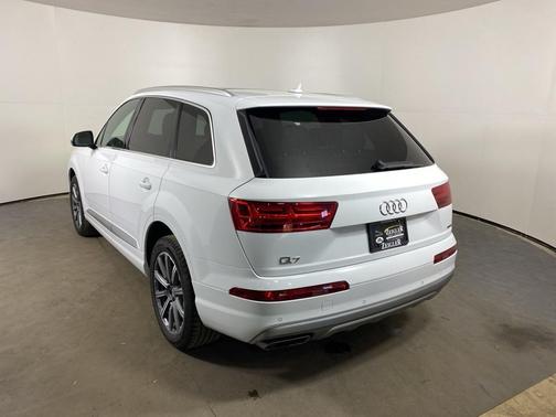 2018 Audi Q7 2.0T Premium Plus