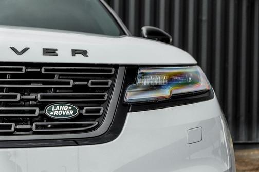 2026 Land Rover Range Rover Velar P250 Dynamic SE