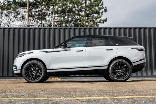 2026 Land Rover Range Rover Velar P250 Dynamic SE