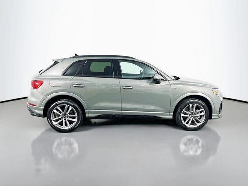 Chronos Gray Metallic 2025 Audi Q3 45 S line Premium