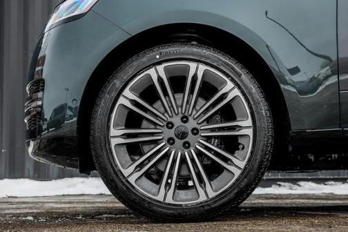 2026 Land Rover Range Rover P400 SE