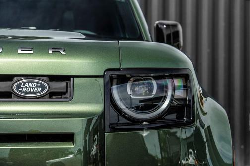 Woolstone Green 2026 Land Rover Defender P500 X-Dynamic SE